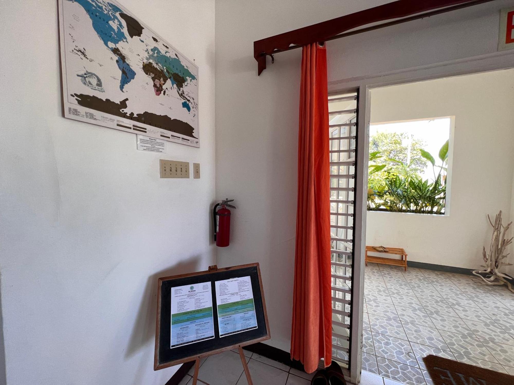 All Nations Guest House بورت أنطونيو الغرفة الصورة