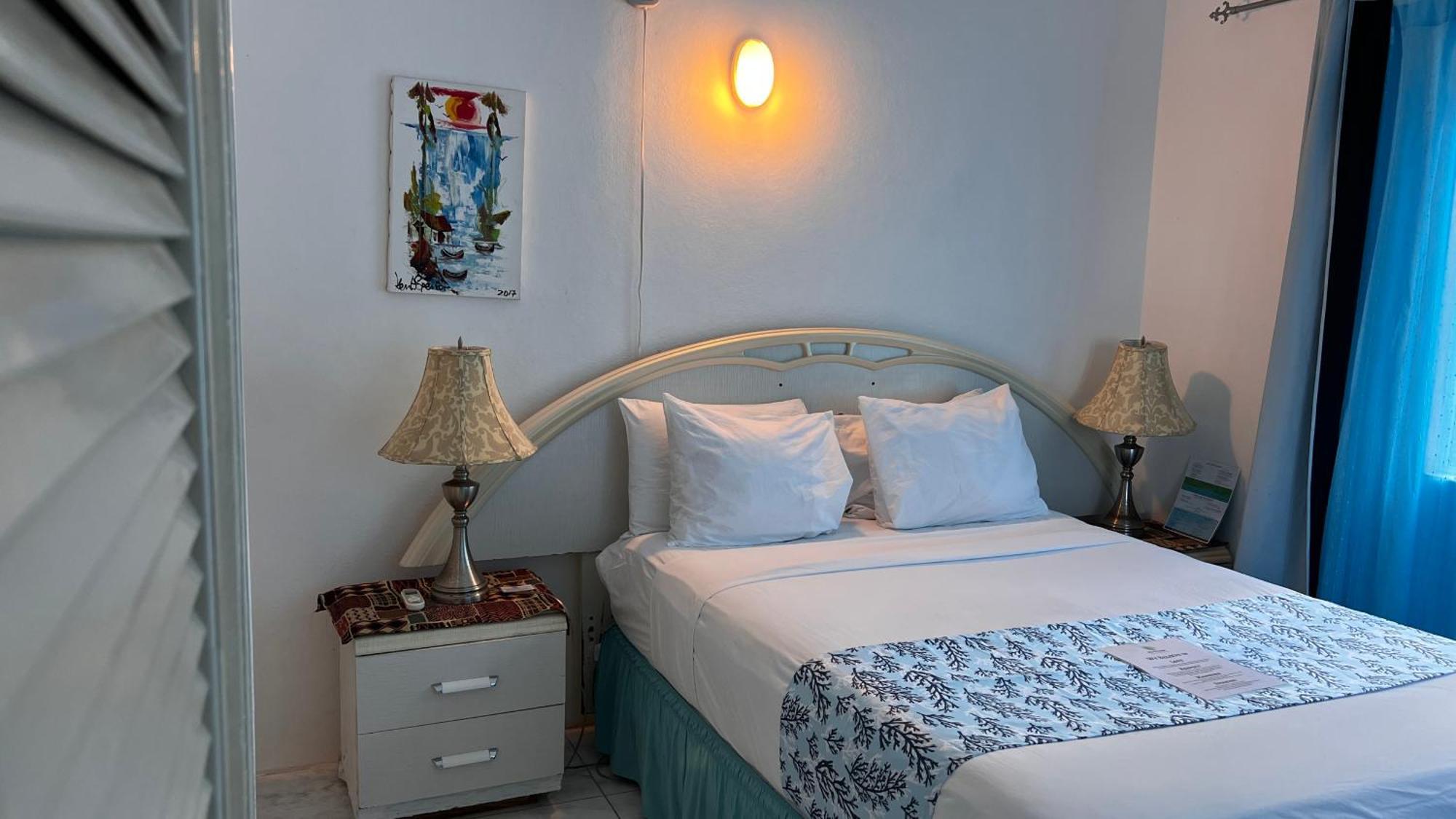 All Nations Guest House بورت أنطونيو الغرفة الصورة