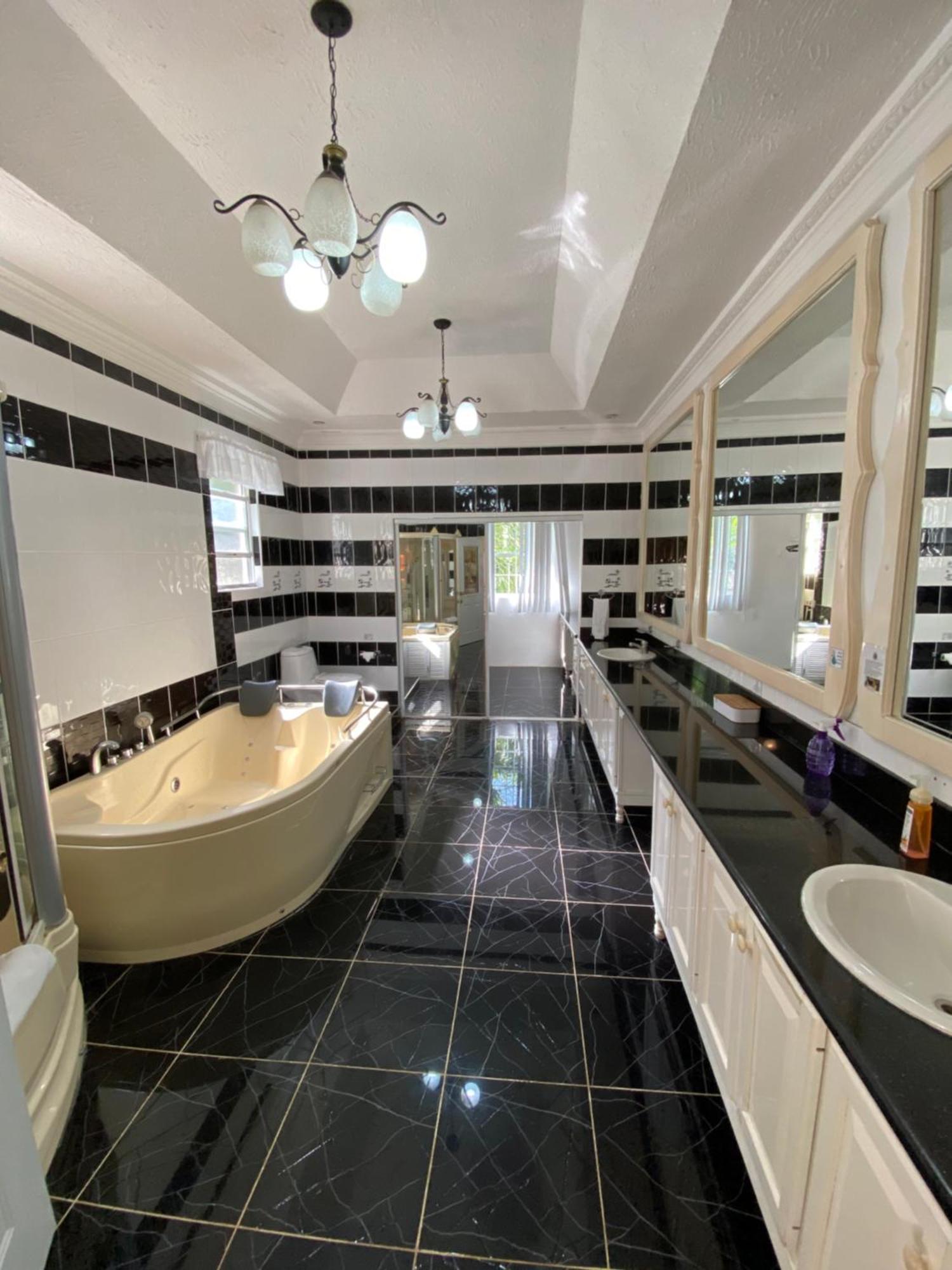 All Nations Guest House بورت أنطونيو المظهر الخارجي الصورة